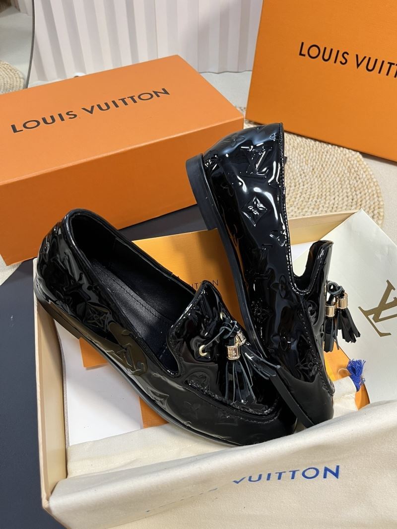 Louis Vuitton Low Shoes